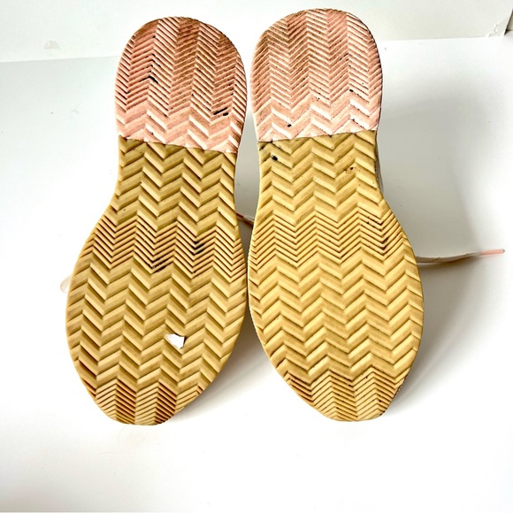 SOREL Women's Out N About III Conquest Hybrid Boots—SZ. 10 - Picture 17 of 17